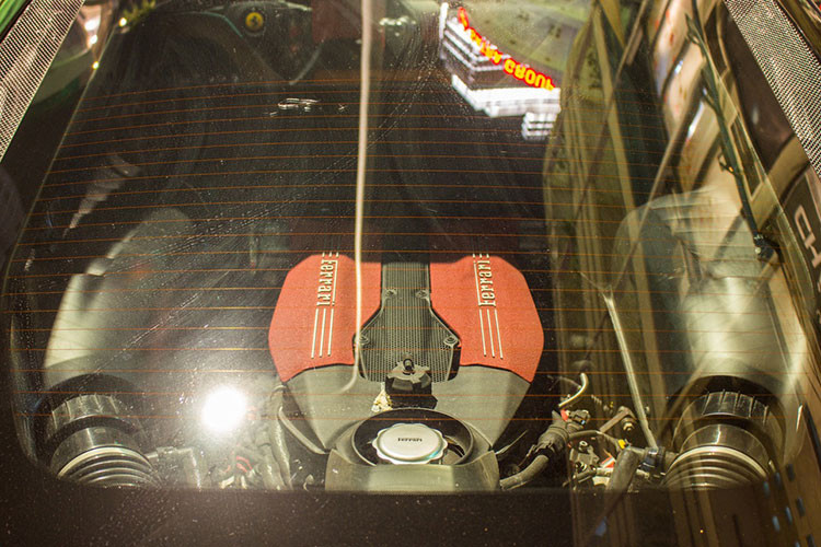 Hiện số lượng siêu xe Ferrari đang được rao bán trên thị trường không còn nhiều, và với việc mua vào garage chiếc xe 488 GTB này, số lượng bộ sưu tập xe Ferrari của ông Vũ sở hữu đã trên 20 chiếc - quá ấn tượng cho 1 nhà sưu tập xe ngựa chồm.