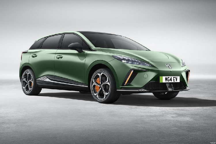 Tại triển lãm ôtô Việt Nam 2022, hãng xe MG đã lần đầu giới thiệu chiếc MG4 Electric 2023 tới khách Việt nhưng chỉ thông qua diện tạm nhập tái xuất, gần 1 năm trôi qua, chưa có thông tin nào cho thấy chiếc xe điện này sẽ bán tại nước ta, chỉ biết rằng, MG đang có kế hoạch ra mắt 4 dòng xe tại Việt Nam trong năm nay.