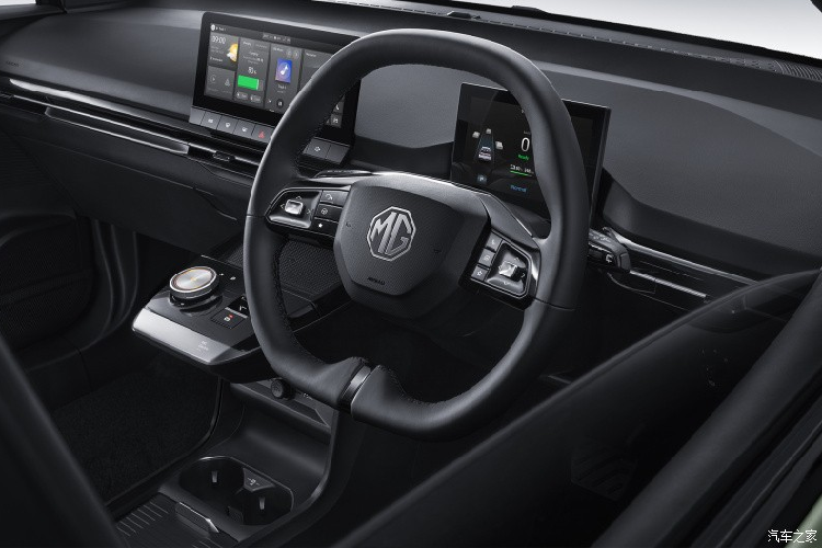 Cuối cùng chính là điều mà nhiều người mong đợi nhất, dưới nắp khoang động cơ của xe MG4 XPower là hệ thống truyền động động cơ kép rất được mong đợi mang lại công suất tối đa lên đến 429 mã lực và mô-men xoắn lên tới 600 Nm, trở thành chiếc xe MG mạnh nhất.