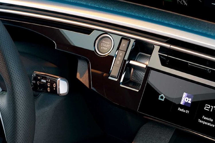 Xe được phát triển dựa trên cơ sở gầm bệ STLA Medium mới nhằm thay thế loại EMP2 đã lỗi thời. Theo tin đồn, Peugeot 3008 2024 sẽ được trang bị 3 hệ truyền động điện khác nhau với quãng đường di chuyển tối đa sau một lần sạc lên đến 700 km.