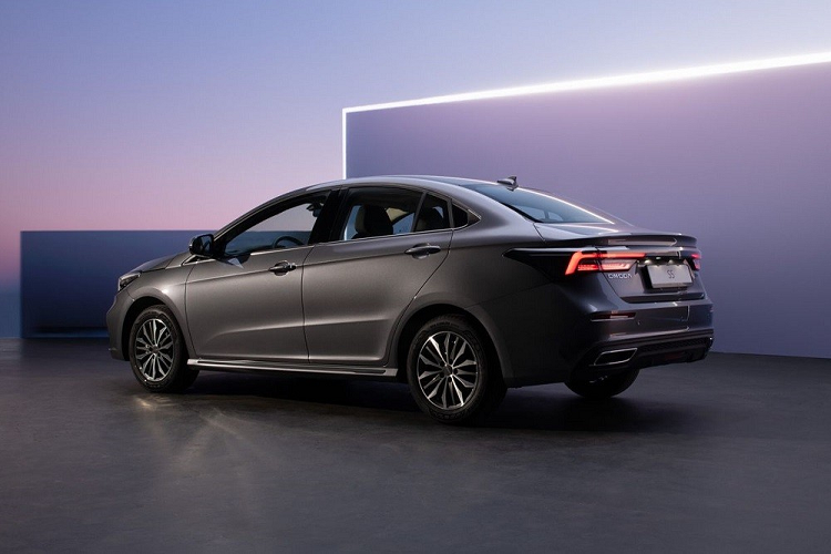 Ở hai bản Tech và Ultra, chiếc sedan được trang bị động cơ tăng áp với công suất tối đa 147 mã lực cùng mô-men xoắn cực đại 210 Nm. Động cơ cũng đi với hộp số CVT, cho phép xe đạt vận tốc tối đa 190 km/h.