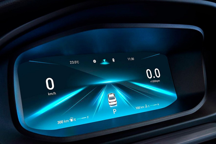 Ở phiên bản Tech, chiếc sedan được trang bị bộ mâm 17 inch. Ngoài ra, xe có thêm một số tiện ích khác như: cần gạt nước tự động, sấy kính lái, sưởi vô lăng và sưởi ghế sau. Ở bản Ultra cao cấp nhất xe còn có cửa sổ trời toàn cảnh. Về trang bị, OMODA S5 sở hữu các tính năng an toàn tiên tiến như: 6 túi khí, phanh đĩa trên 4 bánh, hệ thống cân bằng điện tử, cảm biến đỗ xe, camera 360 độ, đèn cảm biến ánh sáng và hệ thống kiểm soát hành trình.