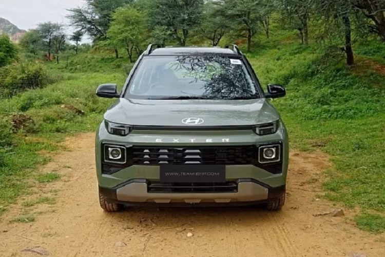 Hiện giá xe Hyundai Exter ở Việt Nam chưa được công bố. Xe dự kiến sẽ ra mắt Việt Nam vào cuối năm nay. Tại Ấn Độ, xe có 5 phiên bản và giá bán dao động từ 600.000 - 932.000 Rupee (khoảng 171 - 266 triệu đồng).