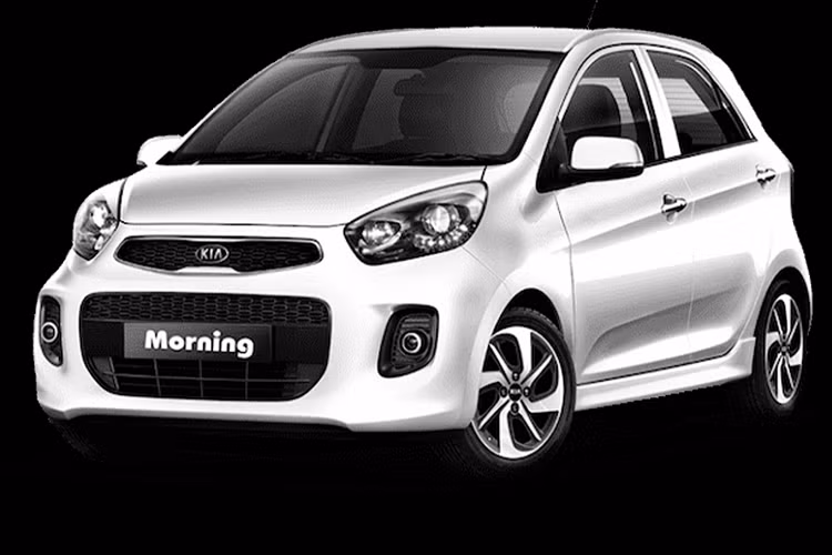 Chỉ biết rằng, trong 4 mẫu xe, sẽ có 1 ôtô điện, 1 xe hybrid và 2 ô tô dùng động cơ đốt trong thông thường. Theo một nguồn tin giấu tên, hiện vẫn còn một vài chiếc Kia Morning còn tồn kho tại đại lý. Chẳng còn bao lâu nữa, mẫu xe hatchback này sẽ được bổ sung phiên bản nâng cấp giữa vòng đời.