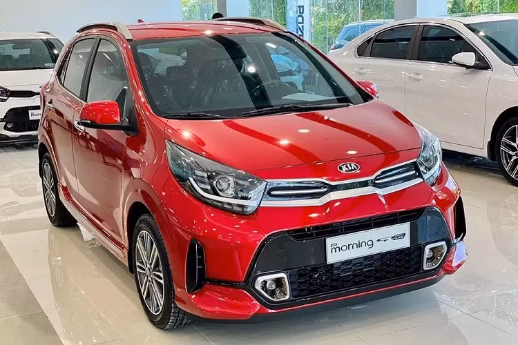 Trên trang web của Kia Philippines, Morning (hay còn gọi là Picanto) đã lặng lẽ biến mất. Đây là tín hiệu cho thấy mẫu xe hatchback hạng A này bị "khai tử" tại thị trường Philippines. Trong một thời gian dài, Morning đã đóng vai trò như mẫu xe nhỏ nhất của thương hiệu Kia ở thị trường Đông Nam Á này.