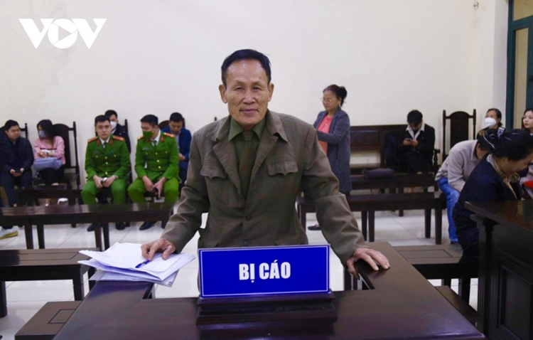 Vu chay nha tro gay chet nguoi, ong Hiep “khung” duoc giam 6 thang tu