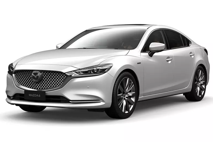 Xe được phân phối ở thị trường này với số lượng giới hạn chỉ 100 chiếc. Điểm nhấn của Mazda6 20th Anniversary Edition nằm ở màu sơn đỏ đậm mới mang tên Artisan Red. Chỉ dành riêng cho phiên bản kỷ niệm của Mazda6, Artisan Red là màu sơn đặc biệt thứ 4 được sản xuất bằng công nghệ Takuminuri độc đáo của hãng Mazda.