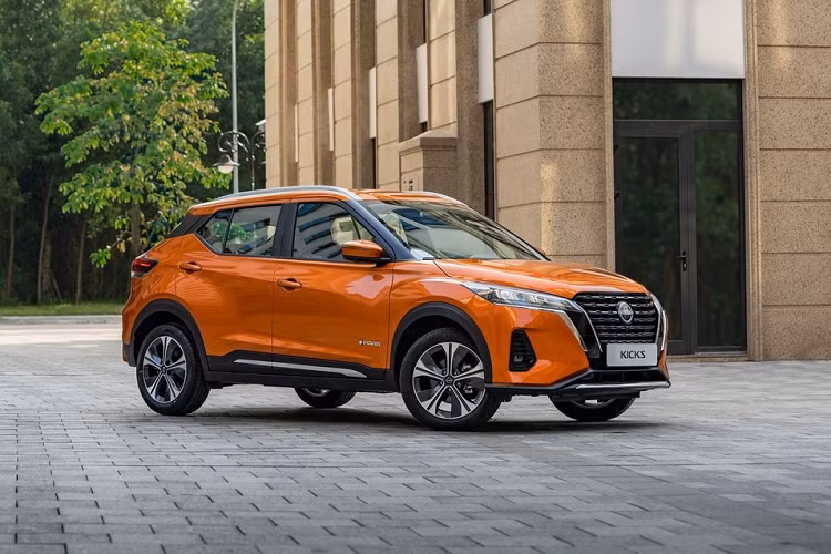 Nissan Kicks e-Power e am dang duoc dai ly giam toi 100 trieu dong