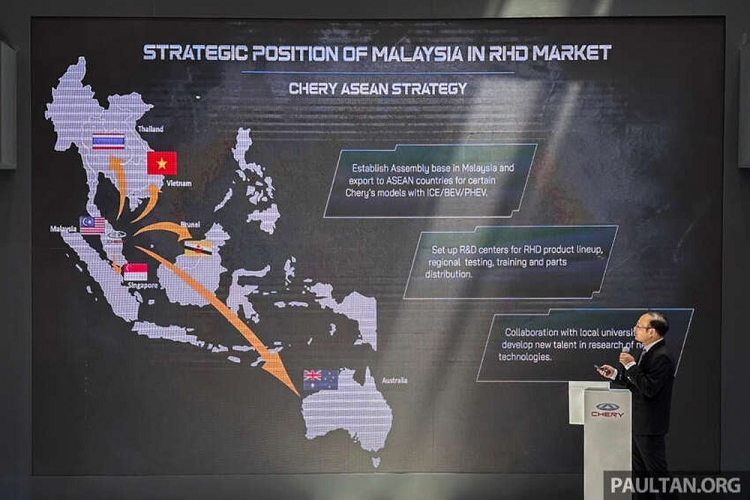 Ông Chen cũng cho biết Malaysia sẽ là trung tâm sản xuất của Chery tại ASEAN, mặc dù hãng xe Trung Quốc đã có nhà máy ở Indonesia. Sản phẩm từ Kulim sẽ được xuất khẩu sang các nước như Thái Lan, Singapore, Brunei, Việt Nam và cả Australia. Tất cả các quốc gia kể trên đều sử dụng tay lái nghịch, ngoại trừ Việt Nam.