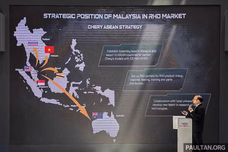 Ông Chen cũng cho biết Malaysia sẽ là trung tâm sản xuất của Chery tại ASEAN, mặc dù hãng xe Trung Quốc đã có nhà máy ở Indonesia. Sản phẩm từ Kulim sẽ được xuất khẩu sang các nước như Thái Lan, Singapore, Brunei, Việt Nam và cả Australia. Tất cả các quốc gia kể trên đều sử dụng tay lái nghịch, ngoại trừ Việt Nam.