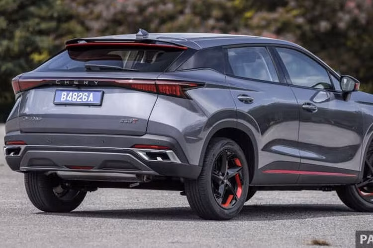 Thông tin này trái với nguồn tin trước đó cho rằng các mẫu xe Chery bán tại Việt Nam trong giai đoạn đầu sẽ có nguồn gốc từ Indonesia. Cụ thể, tại Triển lãm Ô tô Thượng Hải 2023, đại diện Chery có mặt tại hội chợ cho biết xe bán tại Việt Nam sẽ nhập khẩu từ Indonesia.