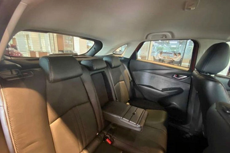 Cả ba phiên bản Mazda CX-3 tại Việt Nam là Deluxe, Luxury và Premium tại Việt Nam dùng chung động cơ SkyActiv-G 1.5L, công suất 110 mã lực và mô-men xoắn 144 Nm, kết hợp hộp số tự động 6 cấp và hệ dẫn động cầu trước. Cùng với đó là chế độ lái thể thao, hệ thống kiểm soát gia tốc GVC và ngừng/khởi động động cơ thông minh.