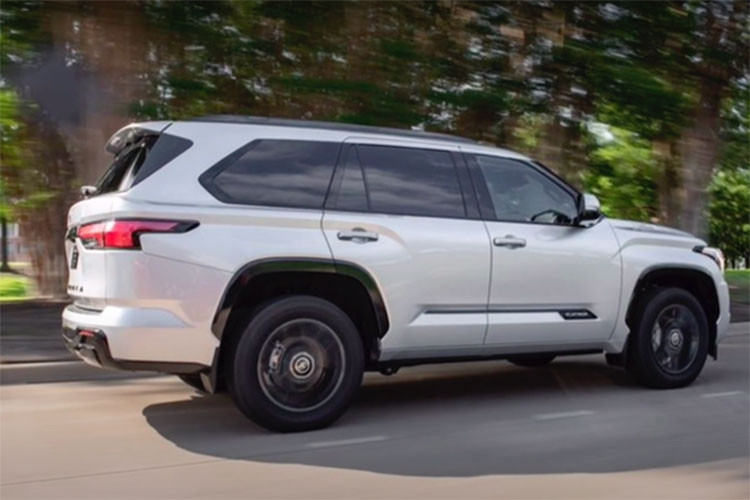 Toyota Fortuner 2024 moi se co dong co mild hybrid tiet kiem xang-Hinh-2