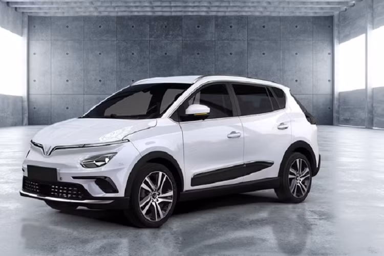  4. VinFast VF e34 Nếu tháng trước VinFast VF e34 chỉ đứng vị trí thứ 6 trong bảng xếp hạng thì tới tháng 7/2023 chiếc xe điện của thương hiệu Việt đã có một bước nhảy vọt. Cụ thể, số lượng xe điện VinFast VF e34 được bán ra trong tháng vừa qua đã tăng tới 17%, lên 1.181 chiếc. Cộng dồn 7 tháng đầu năm, VinFast đã bán ra 6.253 chiếc VF e34.