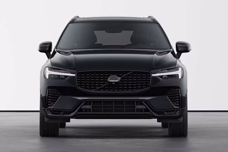 Phiên bản Volvo XC60 B5 Black Edition 2024 được trang bị động cơ bốn xi-lanh với công nghệ hybrid nhẹ 48 volt.