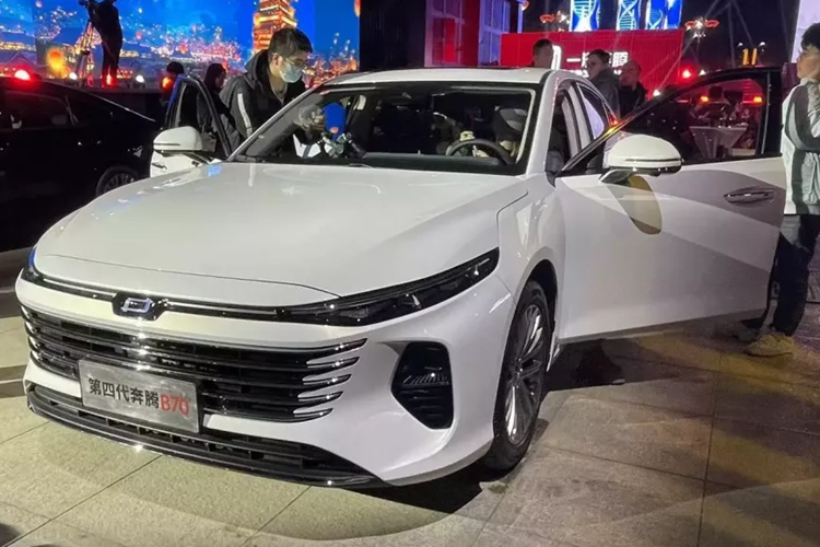 Doanh số cộng dồn 11 tháng năm nay vượt 100.000 xe, đây là lần đầu tiên sau 3 năm thương hiệu này quay trở lại mức sản xuất và bán hàng 100.000 xe. Việc ra mắt ô tô mới vào tháng 12 cũng có thể kích thích doanh số bán hàng hơn nữa. Và Bestune B70 mới có thể giúp tăng doanh số bán hàng của thương hiệu.