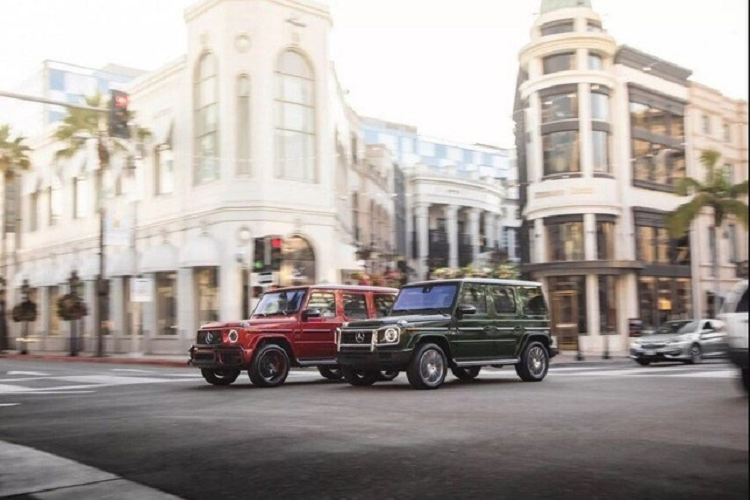 May mắn thay, nếu sự cố xuất hiện, các chủ xe sẽ nhận thức được nhờ các đèn cảnh báo ABS và ESP trên Mercedes-Benz G-Class. Có lẽ nhờ vậy mà Mercedes-Benz không nhận được thông tin về bất kỳ vụ tai nạn hoặc thương tích nào liên quan đến lỗi này.