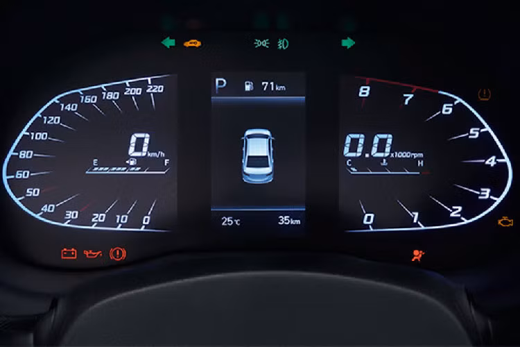 Về trang bị vận hành, Hyundai Accent 2023 tại Ấn Độ có 2 tùy chọn động cơ. Trong đó, máy xăng 1.5L hút khí tự nhiên có công suất 113 mã lực, phiên bản 1.5L T-GDi tăng áp có công suất 158 mã lực.