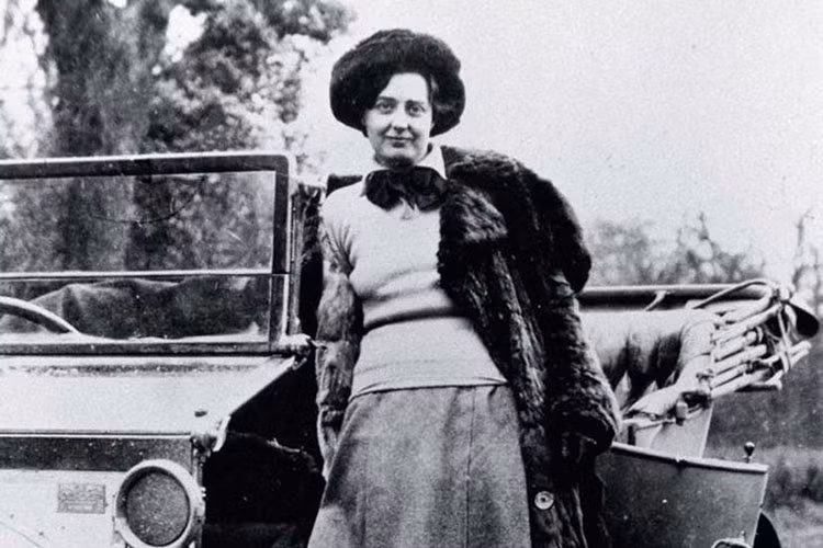 Rolls-Royce ky niem 112 tuoi cho 