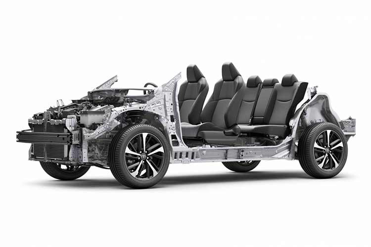 Bên cạnh đó, hãng xe Nhật Bản cũng cải tiến nhiều bộ phận của hệ thống hybrid để tăng cường hiệu quả sử dụng nhiên liệu và tăng sức mạnh. Tuy nhiên, hãng chưa công bố chi tiết thông số của động cơ mới này.