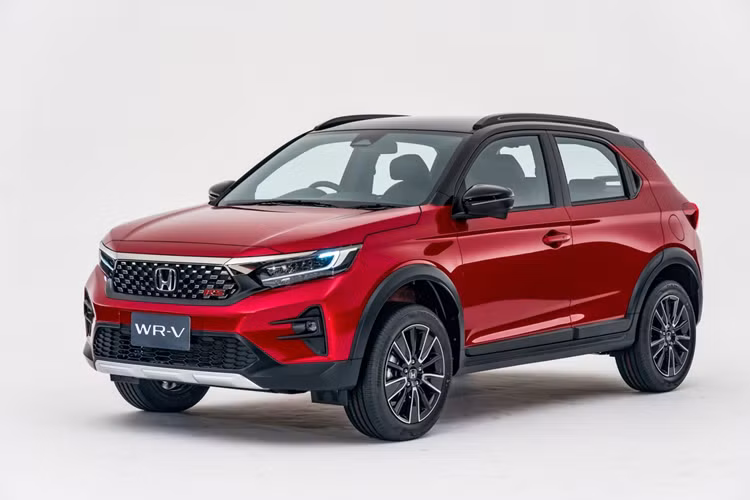 Điều này, cộng với nhu cầu mua xe SUV Honda WR-V của khách hàng Nhật Bản tăng lên, khiến thời gian giao xe kéo dài đến 8 tháng ở một số đại lý. Tất nhiên, thời gian giao xe này sẽ thay đổi phụ thuộc vào khu vực bán và quy mô của từng đại lý.