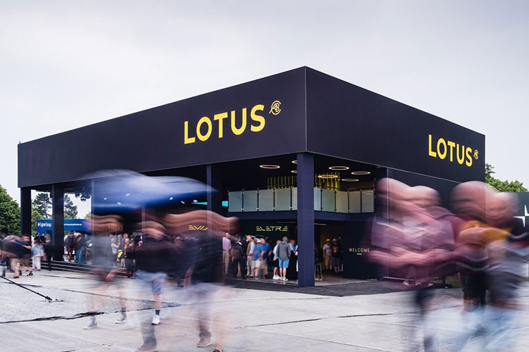 Lotus lo ke hoach ban xe dien o Viet Nam, SUV to nhu VinFast VF9-Hinh-4