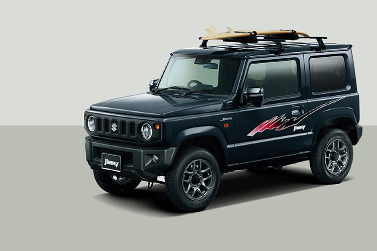 Theo thông tin vào thời điểm hiện tại, Suzuki Jimny về Việt Nam sẽ thuộc phiên bản 3 cửa, được nhập khẩu nguyên chiếc từ Nhật Bản và giá bán dự kiến không quá 800 triệu đồng. Hiện thông tin về thời điểm ra mắt của Suzuki Jimny tại Việt Nam vẫn chưa được hé lộ. Suzuki Việt Nam cũng chưa chính thức xác nhận thông tin phân phối mẫu SUV cỡ nhỏ này.