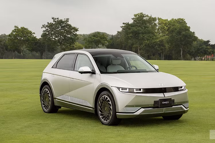 Dieu tra 40.000 xe Hyundai Ioniq 5 vi su co “sap nguon” dot ngot