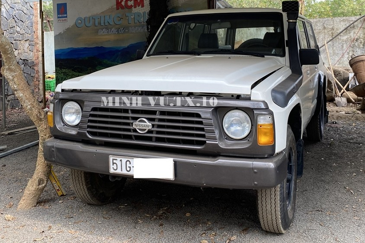 Chiếc xe Nissan Patrol này đã trải qua 6 thế hệ trong suốt 72 năm phát triển, trong đó, chiếc xe Nissan Patrol của Đặng Lê Nguyên Vũ thuộc thế hệ thứ 4, mang tên mã Y60 có những thay đổi diện mạo thiết kế ấn tượng nhất và được các dân chơi xe đánh giá là dòng đời đẹp-ngầu-chất đứng thứ 2, chỉ sau Nissan Patrol thế hệ đầu tiên. 