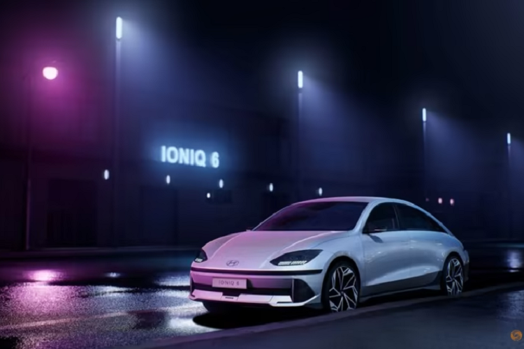 Cả hai công ty Hyundai và Kia có kế hoạch giới thiệu tổng cộng 31 mẫu xe điện chạy bằng pin vào năm 2030. Trước mắt, Kia đang mở rộng dây chuyền sản xuất nhằm sớm đưa mẫu SUV điện cỡ lớn EV9 ra thị trường. Hyundai ra mắt Ioniq 6 hồi cuối năm ngoái và sẽ trình làng Ioniq 7 vào năm 2024.