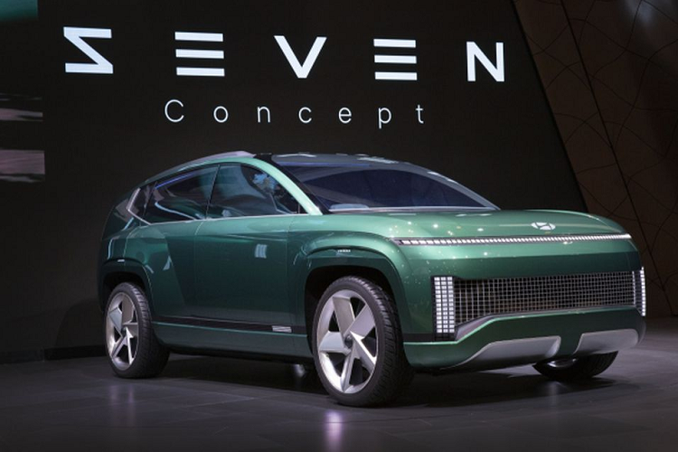 Hyundai dự kiến tăng sản lượng xe điện hàng năm tại Hàn Quốc lên 1,51 triệu chiếc vào cuối thập kỷ này, đẩy doanh số xe điện toàn cầu lên 3,64 triệu chiếc trong cùng khung thời gian. Nếu kế hoạch này thành công, lượng xe điện của Hyundai bán ra hằng năm sẽ chiếm khoảng 40% tổng doanh số xe điện toàn cầu.