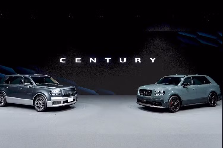 SUV siêu sang Toyota Century được sản xuất với số lượng giới hạn chỉ 30 chiếc mỗi tháng. Hãng xe Nhật cho biết, Century sẽ được bán thông qua Century Meisters, bộ phận bán hàng và kỹ sư có kiến thức sâu rộng về thương hiệu tại một số đại lý chọn lọc của Toyota.