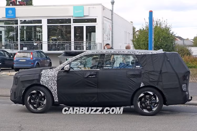 Hiện tại, xe đang được phân phối với 4 tuỳ chọn động cơ, bao gồm động cơ dầu 2.2L, động cơ xăng 2.5L, động cơ hybrid 1.6L và plug-in hybrid 1.6L.