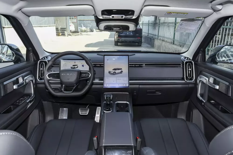 Ngoại hình của phiên bản đô thị không có nhiều thay đổi và vẫn giữ nguyên đường nét nguyên bản, thay đổi lớn nhất ở mặt trước là nhà sản xuất đã điều chỉnh lại hình dạng của lưới tản nhiệt.