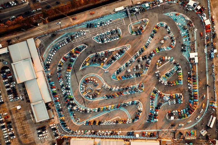 Đồng thời, sự kiện này cũng khởi động chuỗi kỷ niệm 30 năm gia nhập thị trường Thái Lan của thương hiệu Porsche. 2023 có thể nói là một năm đặc biệt trong lịch sử của hãng Porsche. Không chỉ đánh dấu 75 năm thành lập thương hiệu Porsche, 2023 còn kỷ niệm 60 năm ra đời của dòng xe biểu tượng 911.