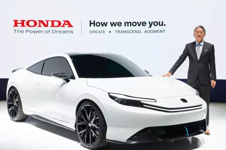 Tương tự các hãng ôtô "đồng hương", Honda cũng mang xe concept mới đến triển lãm Japan Mobility Show 2023 hiện đang diễn ra tại Nhật Bản. Trái với dự đoán của nhiều người, Honda không trưng bày mẫu ôtô thay thế siêu xe NSX. Thay vào đó, Honda hồi sinh Prelude thể thao nổi tiếng của mình với mẫu concept mới.