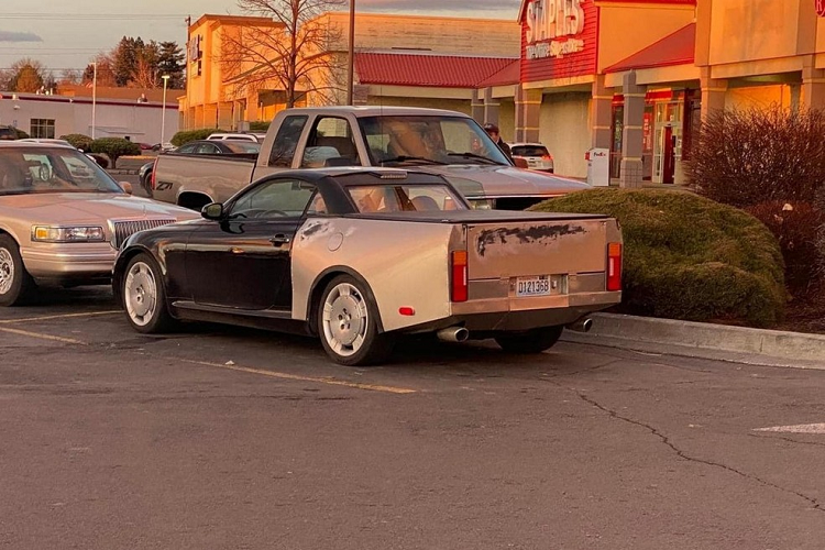 Lexus SC thế hệ thứ hai mang mã Z40 được sản xuất trong 10 năm, từ 2000 đến 2010 được đánh giá là 1 trong những chiếc xe mui trần bình dân đáng sở hữu nhất kể cả ngày nay, tại Việt Nam các chủ xe Lexus SC Z40 độ xe thành nhiều bản khác nhau, từ các body kit hầm hố đến việc lên đời thành các phiên bản cao cấp hơn như LC500