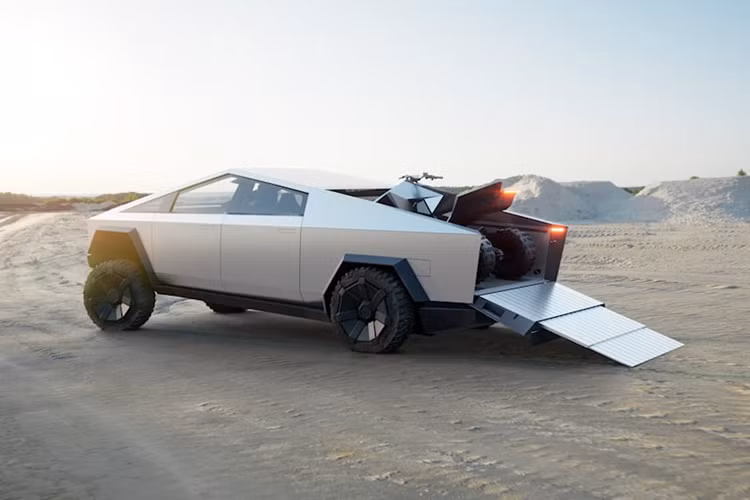 Nếu có thêm pin bổ sung như phiên bản AWD, Tesla Cybertruck Cyberbeast 2024 có thể chạy được 708 km. Ngoài ra, bản Cyberbeast còn được trang bị vành 20 inch, tương tự bản AWD. Với cấu trúc sạc 800V, bản AWD có thể chạy thêm 219 km sau 15 phút sạc ở trạm sạc Superchargers của Tesla.