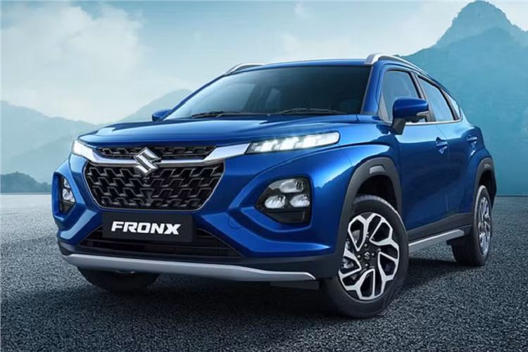 Đáng tiếc là các tính năng an toàn của Suzuki Fronx 2023 vẫn chỉ ở mức cơ bản với phanh đĩa trước, phanh tang trống sau, 6 túi khí, hệ thống cân bằng điện tử, hỗ trợ khởi hành ngang dốc, camera lùi, cảm biến hỗ trợ đỗ xe, gương chiếu hậu 2 chế độ ngày/đêm và camera 360 độ.
