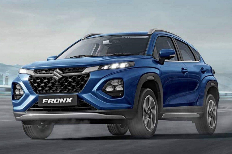 Là mẫu SUV lai Coupe đầu tiên của Suzuki ở thị trường Ấn Độ, Fronx có một số chi tiết thiết kế tương tự Grand Vitara như đầu xe thẳng đứng và hệ thống đèn 2 tầng. Trên lưới tản nhiệt cũng có nẹp mạ crôm nằm ngang, nối liền với logo hãng như Suzuki Grand Vitara.