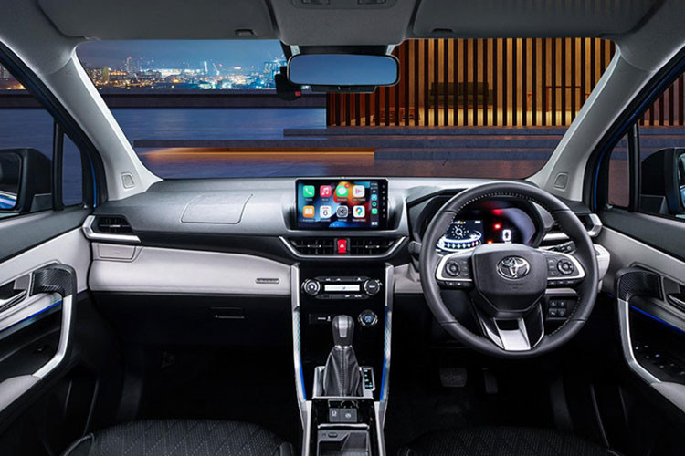 "Chúng tôi đã chọn loại pin lithium-ion trên Yaris Cross Hybrid vì nó nhỏ, gọn và phù hợp cho nhu cầu sử dụng hàng ngày. Còn đối với Innova Zenix Hybrid sẽ cần một loại pin khác phù hợp hơn để đáp ứng nhu cầu sử dụng.", ông Anton cho biết thêm.