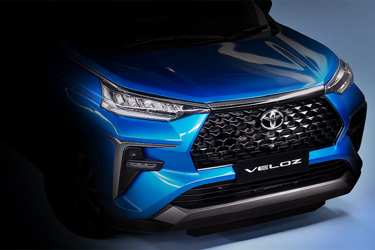 Triển lãm Ô tô Quốc tế GIIAS 2023 sẽ diễn ra từ ngày 10 đến ngày 20 tháng 8 năm 2023. Hiện tại, các thông số kỹ thuật của Veloz Hybrid vẫn chưa được tiết lộ. Tuy nhiên, ông Anton đã gợi ý rằng Veloz Hybrid có thể dùng chung pin và hệ truyền động tương tự Yaris Cross Hybrid.