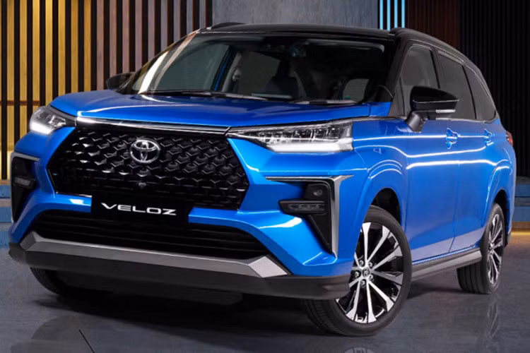 Theo đó, Giám đốc tiếp thị Toyota Astra Motor, đơn vị phân phối Toyota tại Indonesia đã xác nhận sẽ giới thiệu một mẫu xe hybrid của hãng tại triển lãm GAIKINDO 2023 tại Indonesia và theo giới chuyên gia, rất có thể đây sẽ là Toyota Veloz bản hybrid mới.