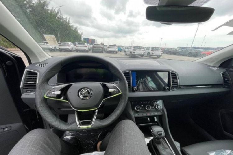 Tại Việt Nam, mẫu SUV này có thể được trang bị động cơ xăng TSI 1.5L với công suất tối đa 147 mã lực và mô-men xoắn cực đại 250 Nm. Động cơ này đi với hộp số sàn 6 cấp hoặc hộp số tự động 7 cấp. Theo công bố của hãng, trong giai đoạn đầu, các dòng xe trên sẽ được Skoda phân phối tại Việt Nam dưới dạng nhập khẩu.