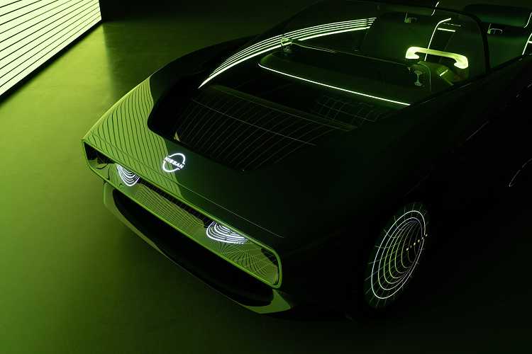 Chiếc xe có vẻ ngoài đậm chất tương lai, đúng với tinh thần của một mẫu concept, nhưng cũng mang nhiều nét cổ điển chẳng hạn như hệ thống đèn rõ ràng là được lấy cảm hứng từ phong cách của những năm 80 thế kỷ trước.