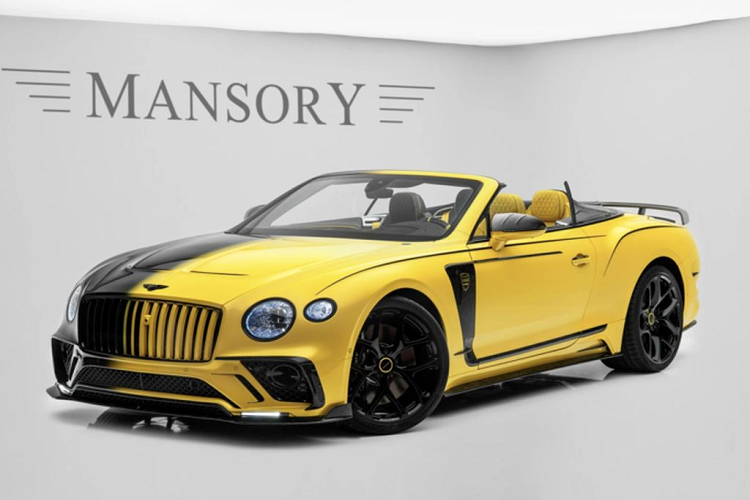 Điểm đặc biệt của chiếc Bentley Continental GTC Mansory Vitesse mui trần nằm ở màu sơn ngoại thất hai tông màu vàng – đen phối theo bề ngang thân xe. Nếu để ý kỹ chúng ta có thể thấy, màu sắc của chiếc Bentley không được phân chia đồng đều. Màu vàng ở ngoại thất chiếm diện tích nhiều hơn một chút so với màu đen.