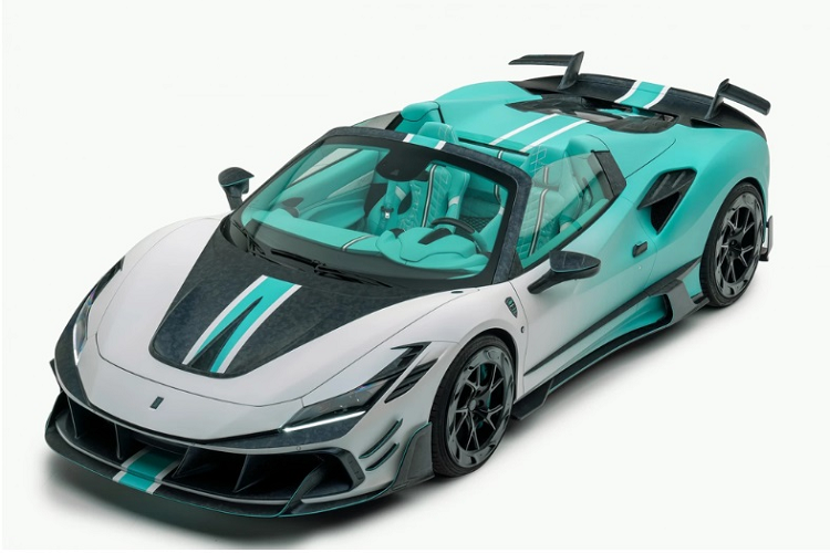 Ở gói độ này, ngoại thất của Ferrari F8 Spider độ Mansory được bổ sung nhiều chi tiết làm từ sợi carbon như: trên nắp capo hay khe gió NACA, ốp tai gương, tấm che khoang động cơ... đều được chế tác theo phong cách khí động học giúp xe nhẹ hơn, vận hành uyển chuyển hơn.