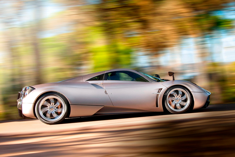 Tất cả các mẫu xe được trưng bày tại cuộc triển lãm này đều có vài trò đặc biệt trong lịch sử thương hiệu Pagani. Chúng bao gồm Zonda "La Nonna", Zonda S, Zonda S Roadster, Zonda F, Zonda F Roadster, Zonda Cinque, Zonda Cinque Roadster, Zonda R, Zonda Tricolore, Zonda Revolucion, Zonda 760, Zonda HP Barchetta, Zonda Revo Barchetta, Huayra BC, Huayra Roadster, Roadster BC, Huayra Imola, Huayra Tricolore, Huayra R và Huayra Condalunga Longtail đặc biệt.