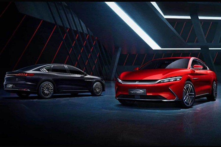 Sau khi thêm mạng 5G, nhu cầu kết nối của xe có thể được đáp ứng nhanh hơn bao gồm xem video độ phân giải cao mượt mà, nghe nhạc Lossless không cần phải chờ tải và nhiều trải nghiệm sẽ được cải thiện rất nhiều.