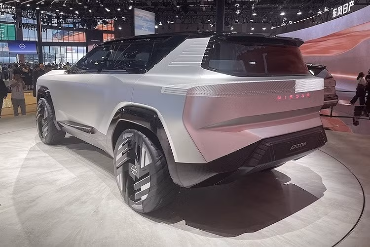 Nissan cho biết từ nay đến năm 2030, hãng Nissan sẽ tung ra tổng cộng 27 mẫu xe điện hóa mới, bao gồm 19 ô tô điện chạy pin (BEV). Phiên bản thương mại của Nissan Arizon EV Concept có thể là một trong số đó. Ngoài Arizon EV Concept và Pathfinder Concept, hãng Nissan còn trưng bày những mẫu xe khác trong triển lãm Ô tô Thượng Hải 2023 như Max-Out Concept hay X-Trail e-Power.